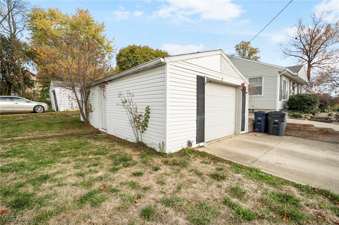 1985 Clairmont Avenue Akron OH 44301