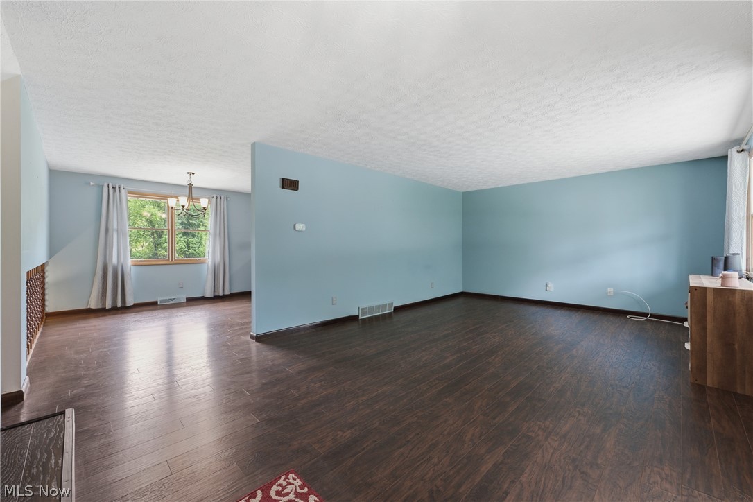 10811 Buehler Road NE Bolivar OH 44612