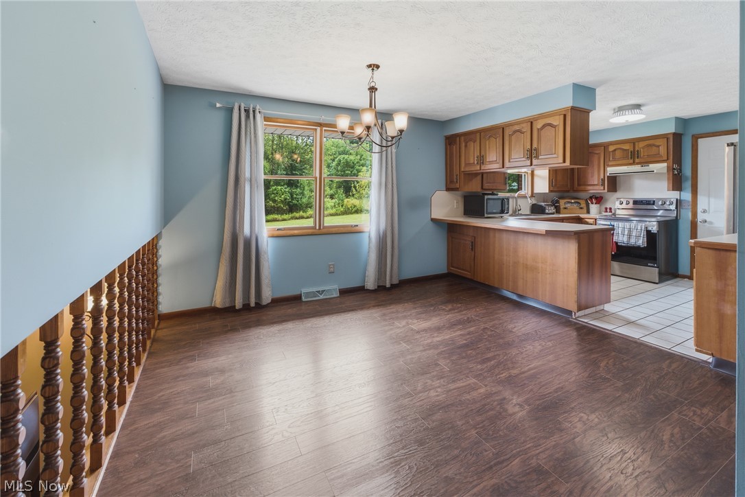 10811 Buehler Road NE Bolivar OH 44612