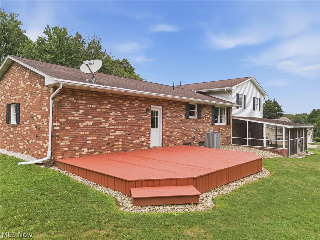 10811 Buehler Road NE Bolivar OH 44612