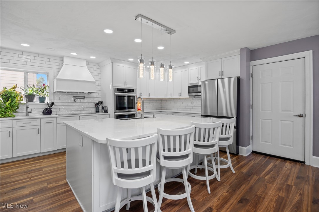 858 Allison Avenue Lorain OH 44052