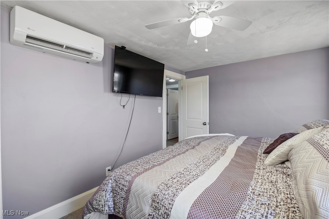 858 Allison Avenue Lorain OH 44052