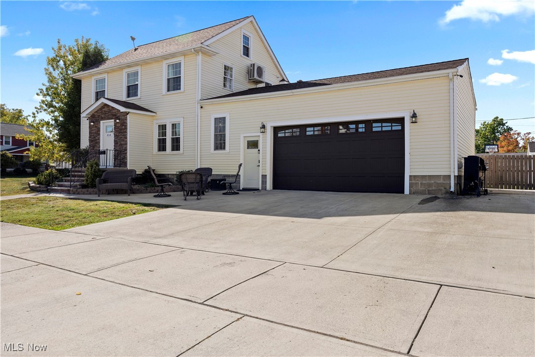 858 Allison Avenue Lorain OH 44052