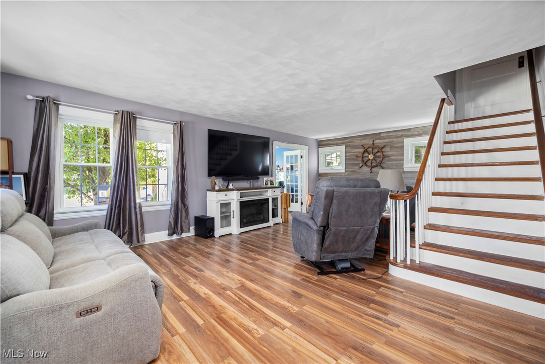 858 Allison Avenue Lorain OH 44052