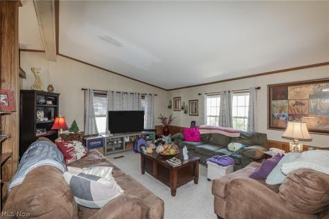 63 Parkway Drive Olmsted Twp OH 44138