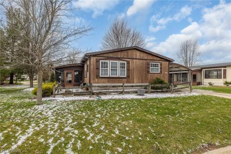 63 Parkway Drive Olmsted Twp OH 44138