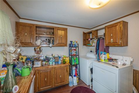 63 Parkway Drive Olmsted Twp OH 44138