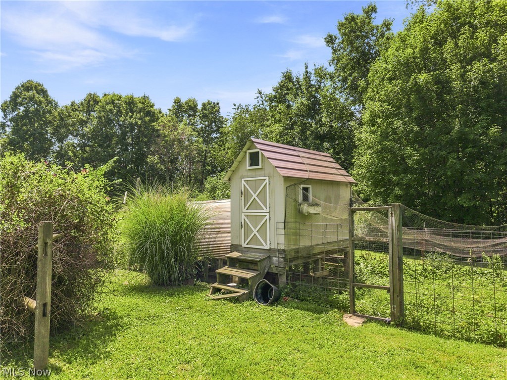 4166 Waynesburg Road NW Carrollton OH 44615