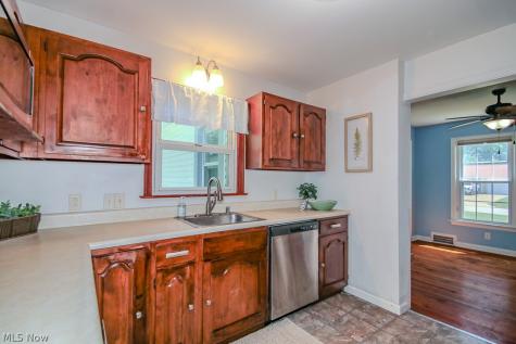 5084 Forest Road Mentor OH 44060