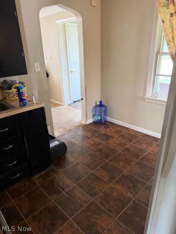 18305 Knoll Drive Maple Heights OH 44137