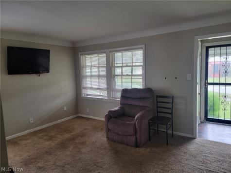 18305 Knoll Drive Maple Heights OH 44137