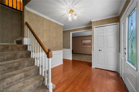 3834 Willow Run Westlake OH 44145