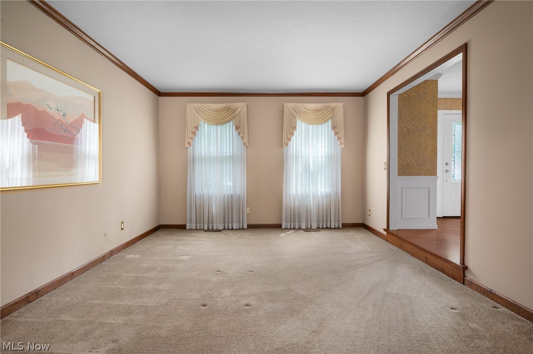 3834 Willow Run Westlake OH 44145