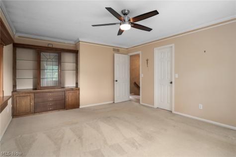 3834 Willow Run Westlake OH 44145