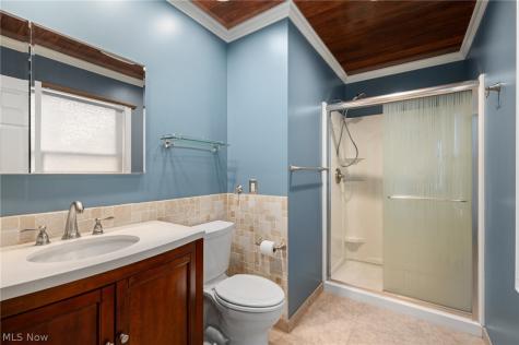 3834 Willow Run Westlake OH 44145