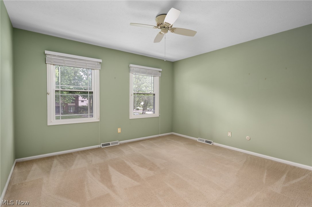 3834 Willow Run Westlake OH 44145