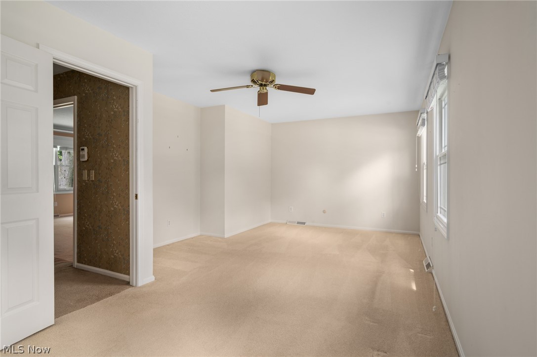 3834 Willow Run Westlake OH 44145