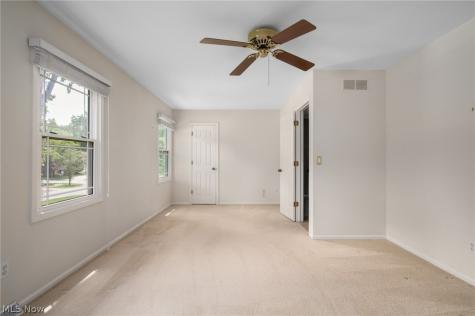 3834 Willow Run Westlake OH 44145