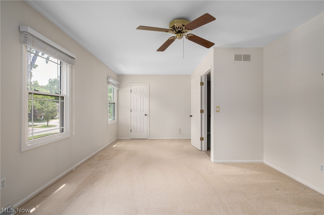 3834 Willow Run Westlake OH 44145