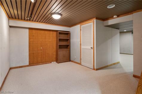 3834 Willow Run Westlake OH 44145