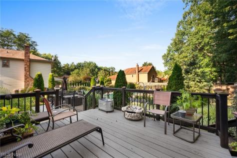 3834 Willow Run Westlake OH 44145