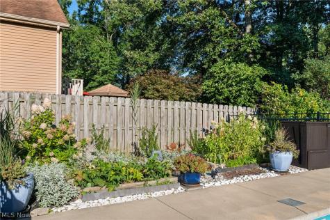 3834 Willow Run Westlake OH 44145