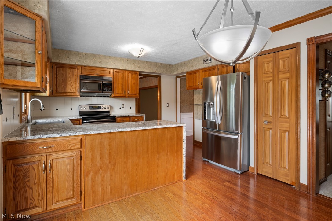 3834 Willow Run Westlake OH 44145