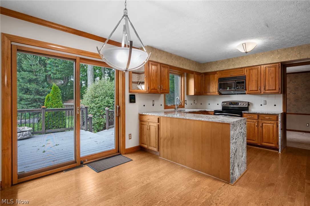 3834 Willow Run Westlake OH 44145