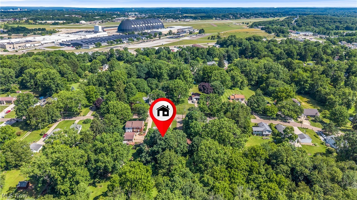 1664 Woods Road Akron OH 44306