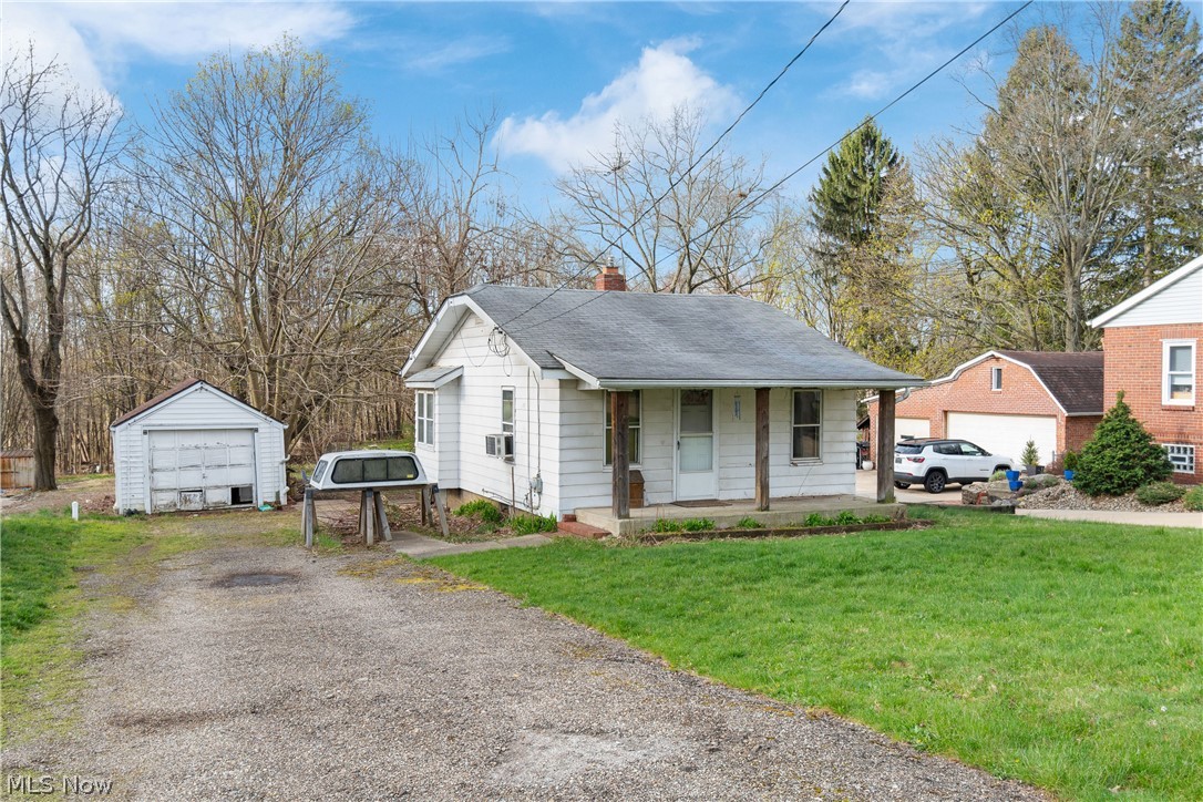 1664 Woods Road Akron OH 44306
