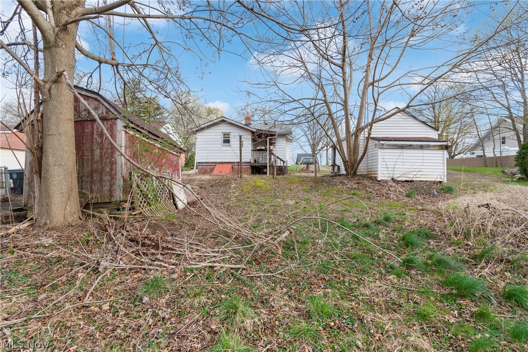 1664 Woods Road Akron OH 44306