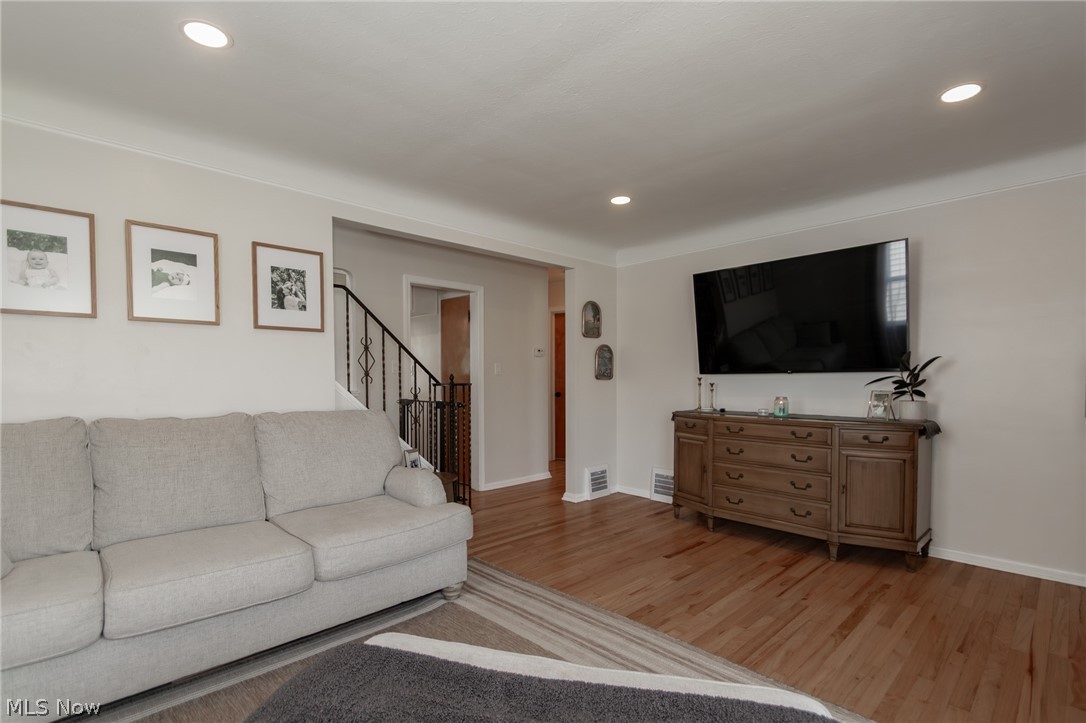 1297 Lander Road Mayfield Heights OH 44124