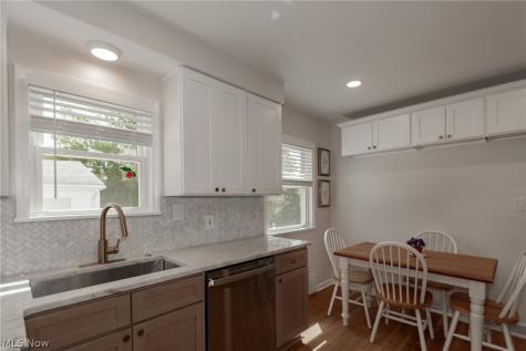 1297 Lander Road Mayfield Heights OH 44124