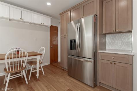 1297 Lander Road Mayfield Heights OH 44124