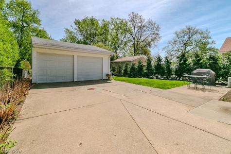 1297 Lander Road Mayfield Heights OH 44124