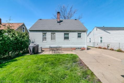 1297 Lander Road Mayfield Heights OH 44124