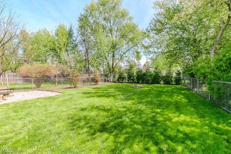 1297 Lander Road Mayfield Heights OH 44124