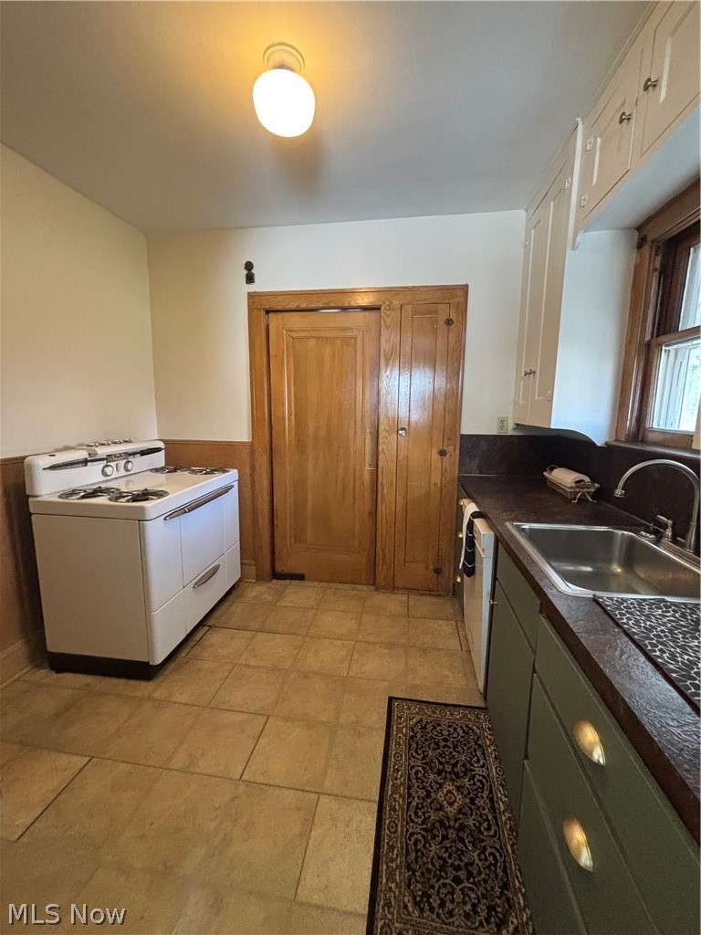 18309 Edgerton Road Cleveland OH 44119