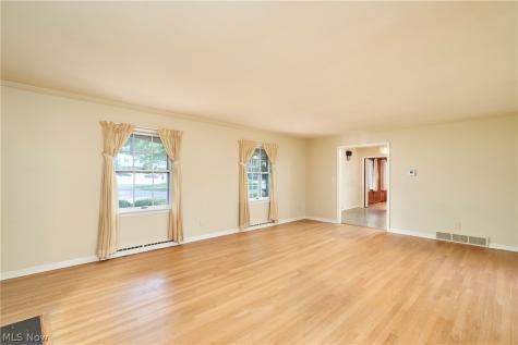 354 Tremont Road Akron OH 44313