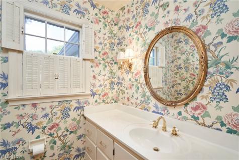 354 Tremont Road Akron OH 44313