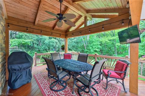 10178 Huntington Park Drive Strongsville OH 44136