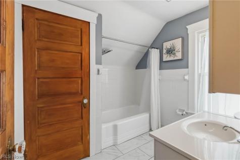 1328 Ethel Avenue Lakewood OH 44107