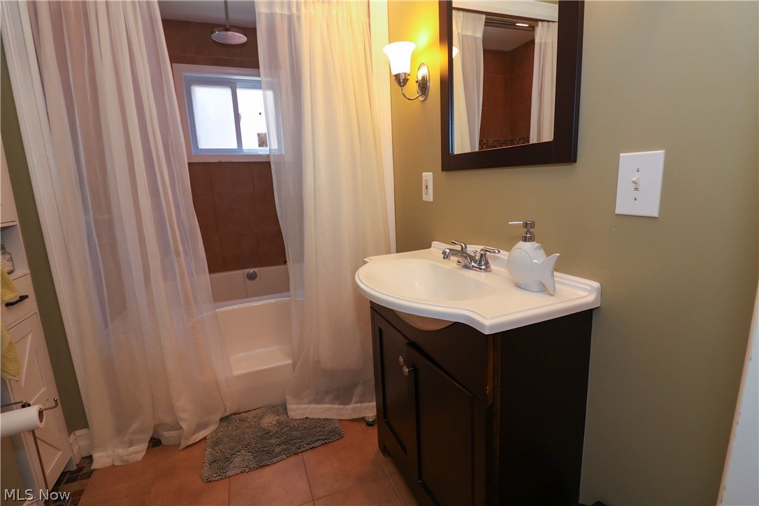 204 House Court Fairport Harbor OH 44077