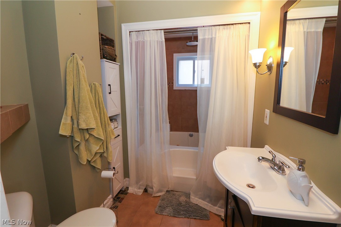 204 House Court Fairport Harbor OH 44077
