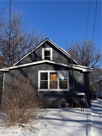 7115 Park Avenue Cleveland OH 44105