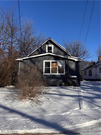 7115 Park Avenue Cleveland OH 44105