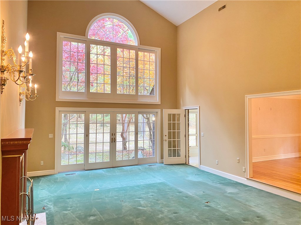 692 Pine Point Drive Akron OH 44333