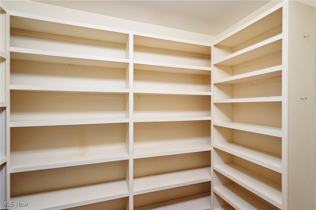 692 Pine Point Drive Akron OH 44333