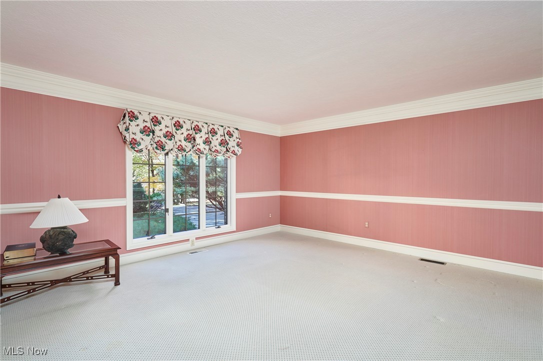 692 Pine Point Drive Akron OH 44333