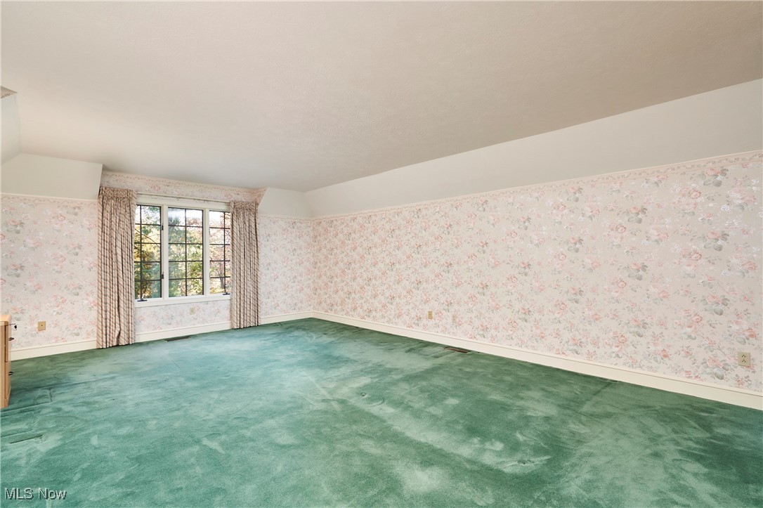 692 Pine Point Drive Akron OH 44333